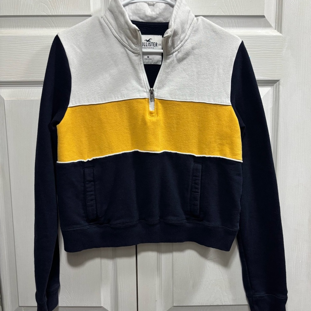 Hollister Navy and Yellow Quarter-Zip Pullover Cropped Fit